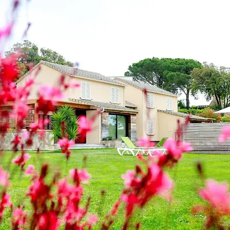 Welcoming Villas With Swimming Pool Near Saint-florent On Cap Corse 빌라 *